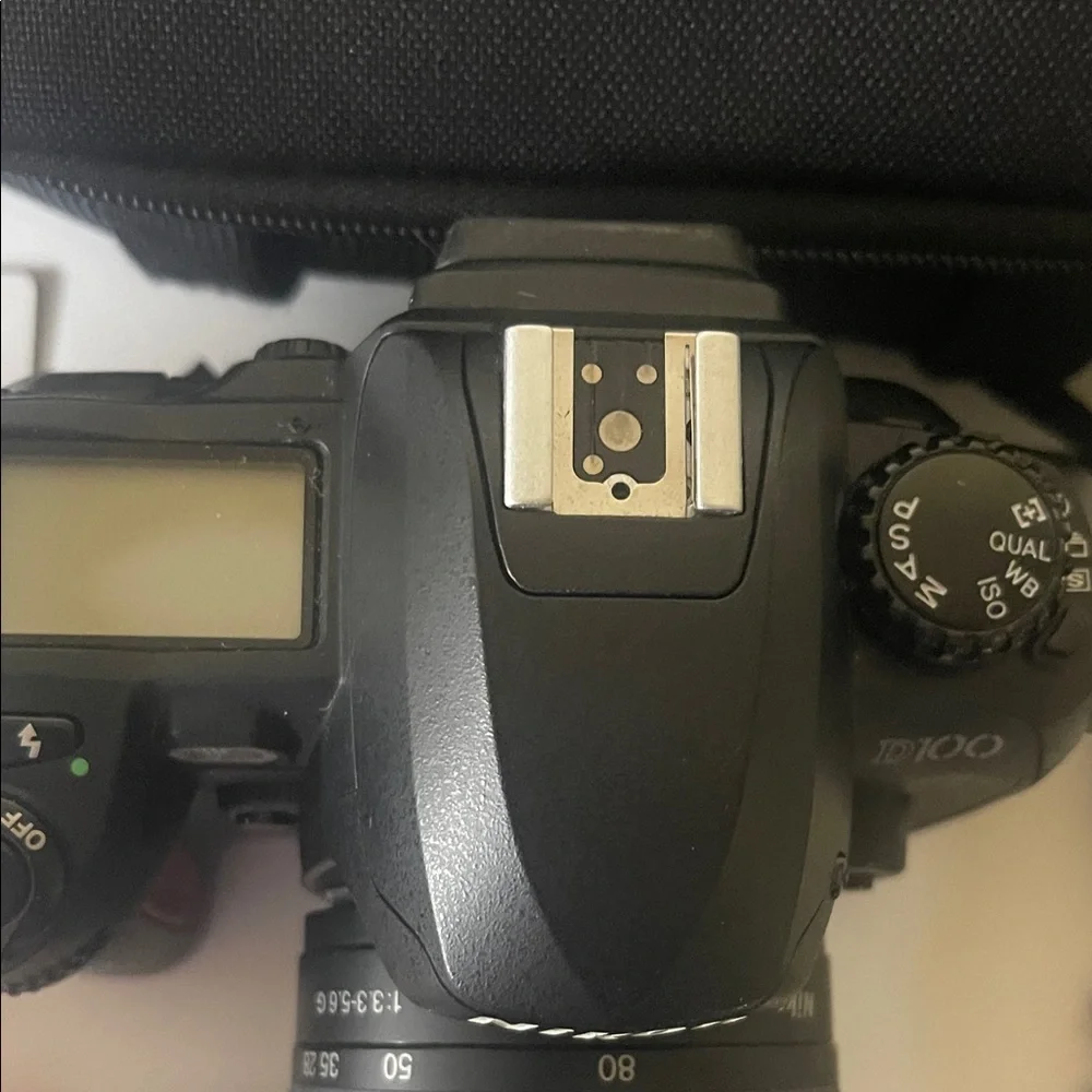 Nikon D100 Digital Camera with‎ Black Accessories Kit